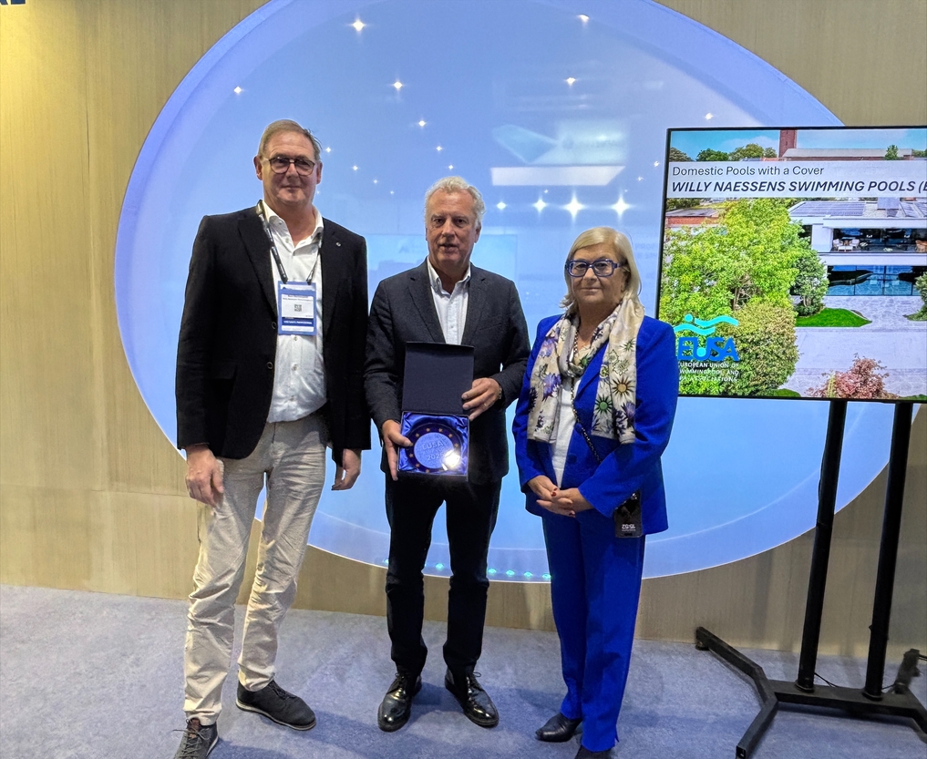 EUSA award voor mooiste buitenzwembad met beweegbare bodem